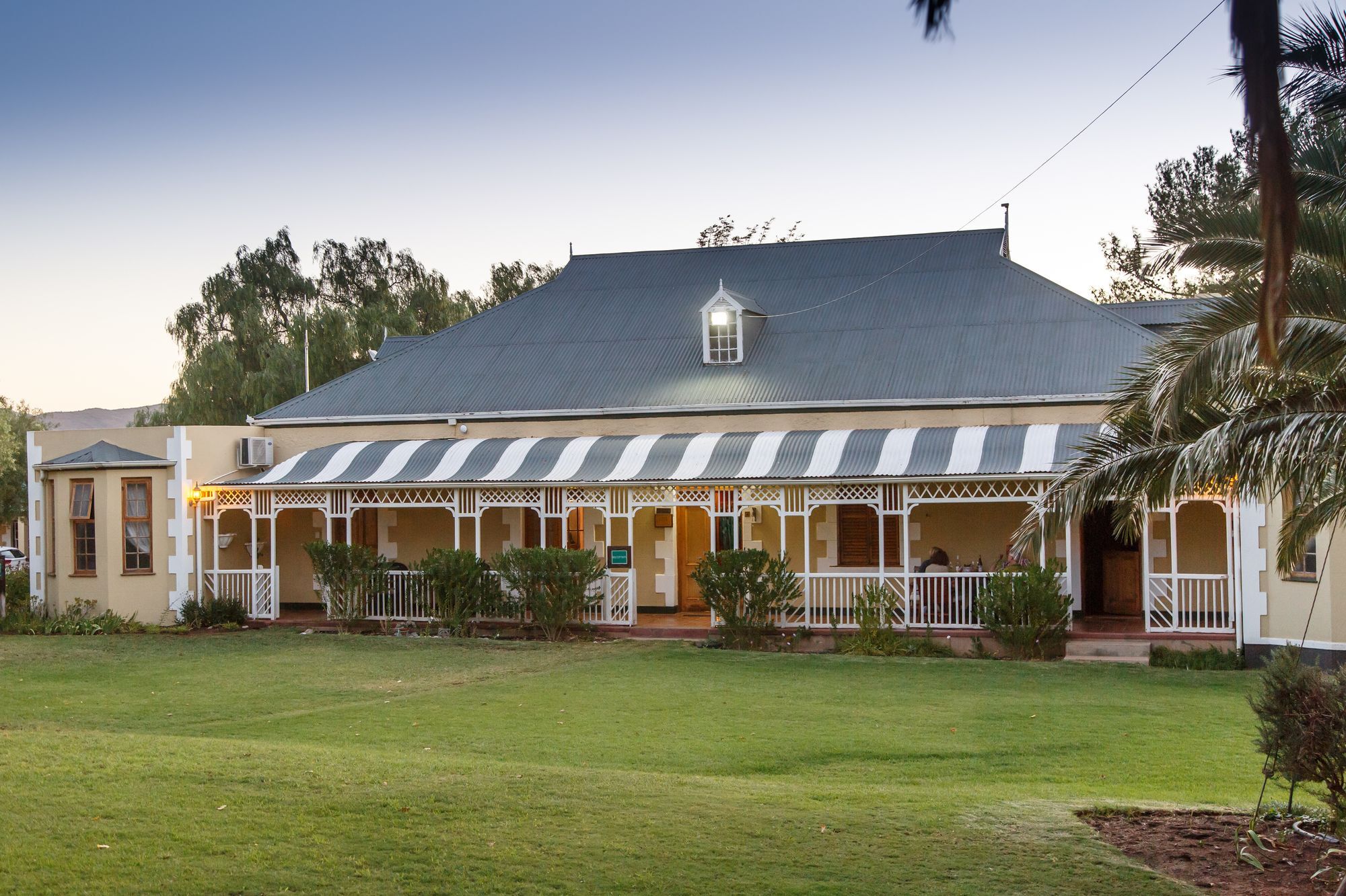 De Denne Country Guest House Oudtshoorn Ngoại thất bức ảnh