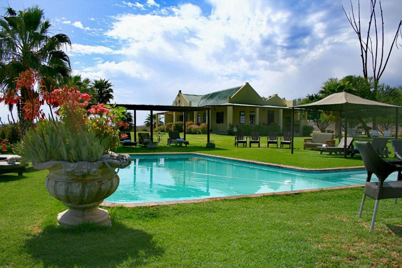 De Denne Country Guest House Oudtshoorn Ngoại thất bức ảnh